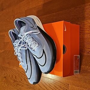 Nike Zoomx Streakfly Men 11.5 Women 13 Cobalt blue